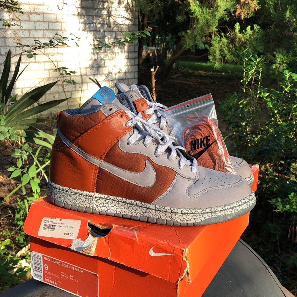 NIKE DUNK EARTHQUAKE •super Rare•